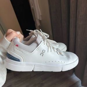 ON CLOUD - THE ROGER